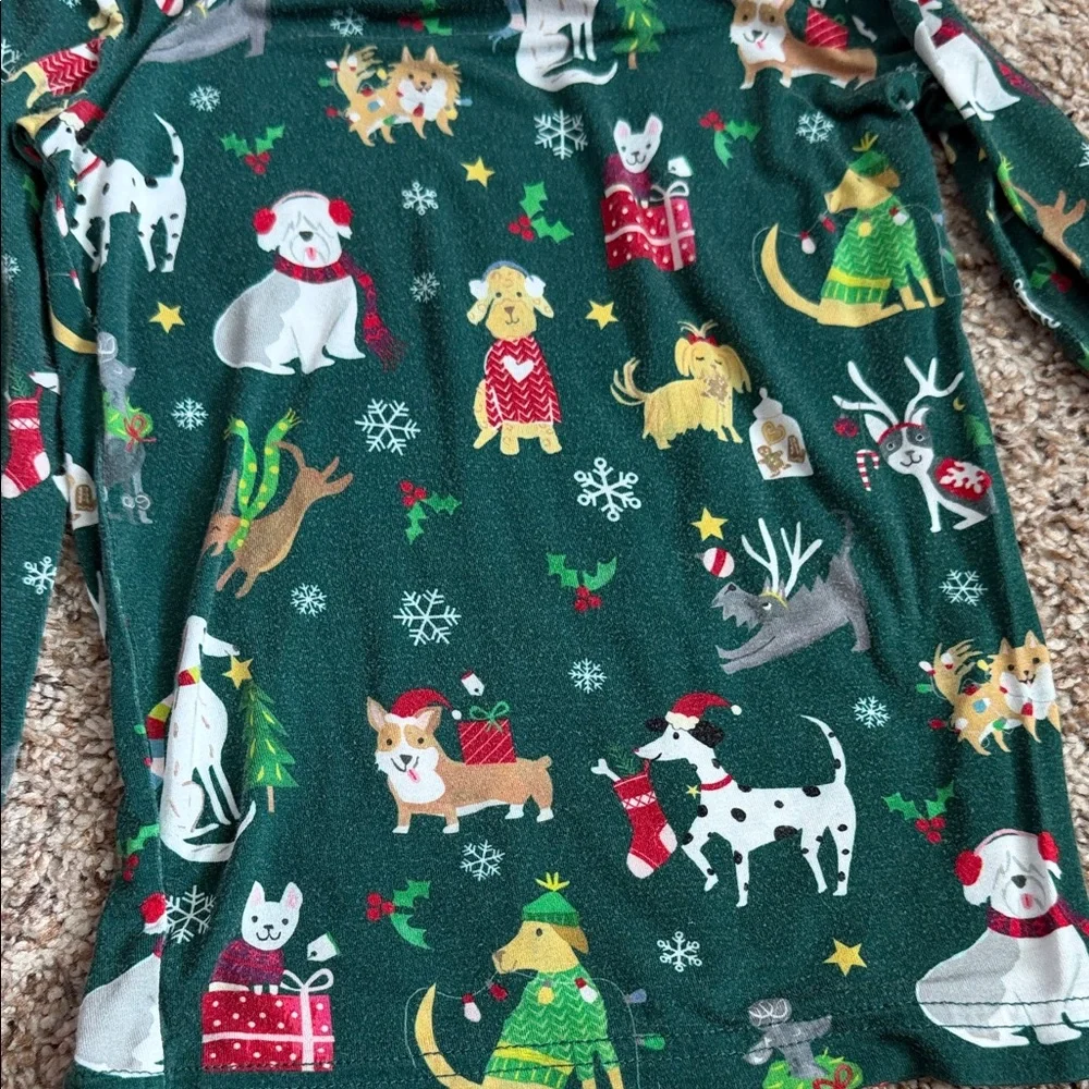 LITTLE SLEEPIES HOLIDAY HOUNDS TWO PIECE PAJAMA SET